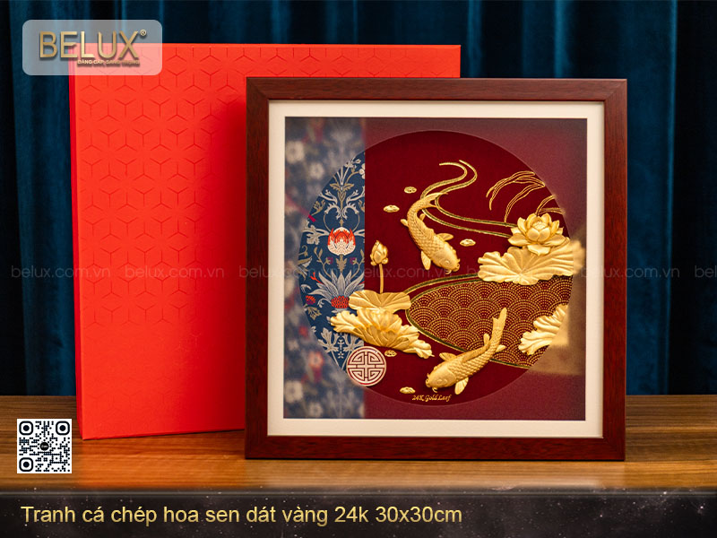 Tranh cá chép hoa sen dát vàng 24k KT 30x30cm